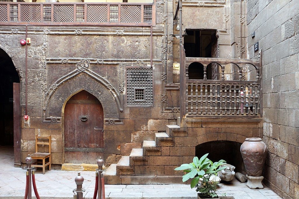 tour-listing-details-slide