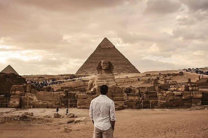 tour-listing-details-slide