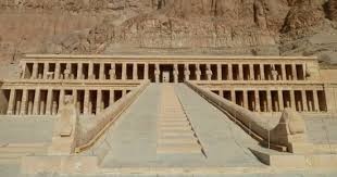 tour-listing-details-slide